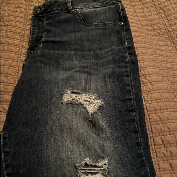 Maurice’s jeans.. like new, barely worn - Picture 4 of 5